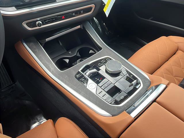 New 2026 BMW X5 xDrive50e w/ Climate Comfort Package image 12