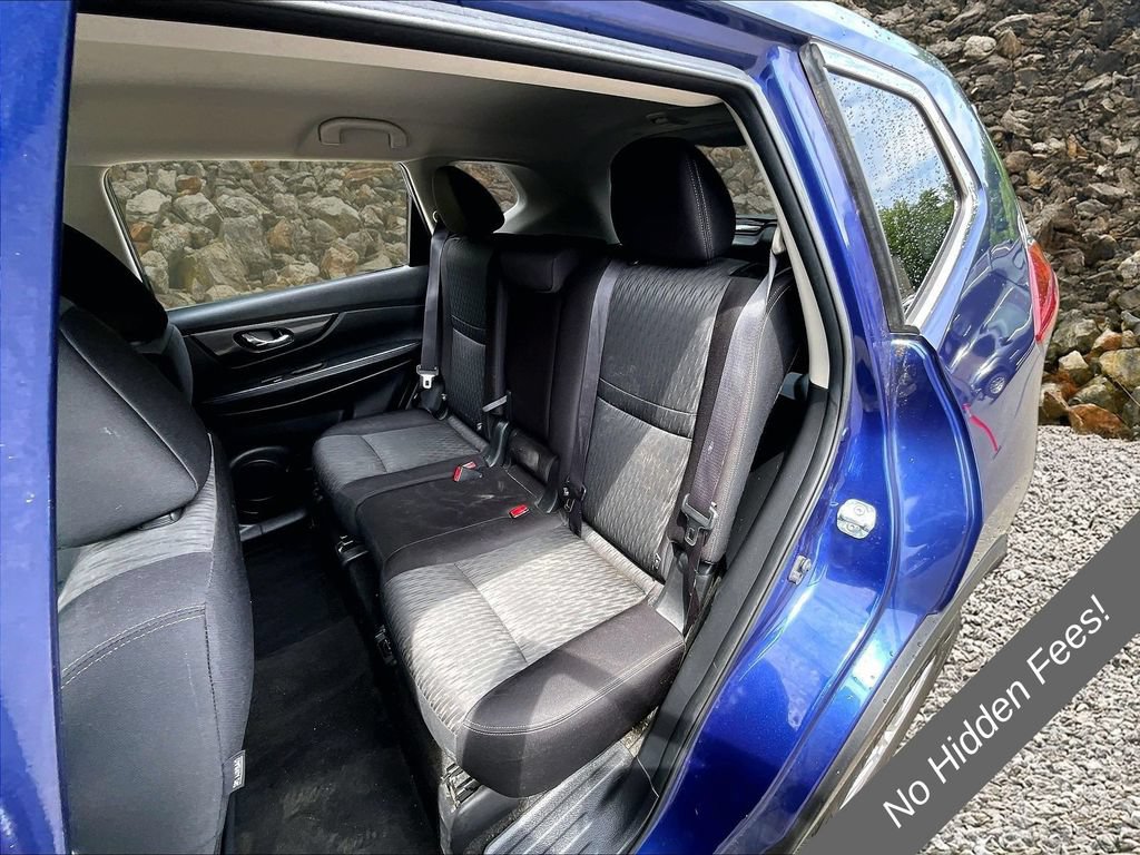 Used 2018 Nissan Rogue SV AWD/4WD image 23