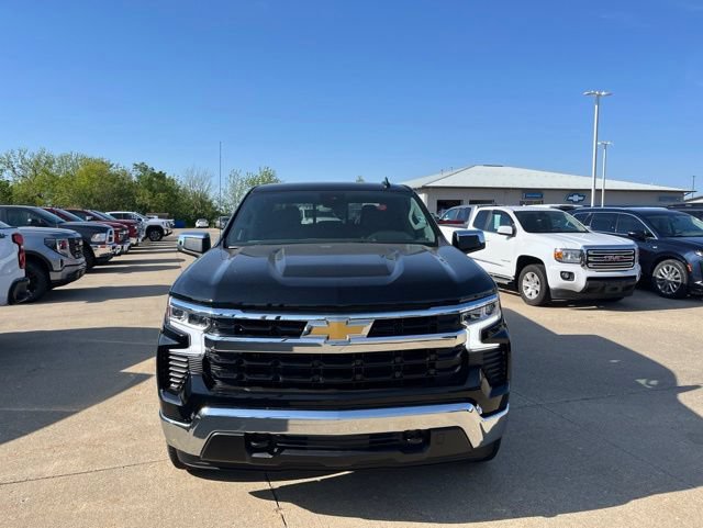 New 2026 Chevrolet Silverado 1500 LT w/ Leather Package AWD/4WD image 2