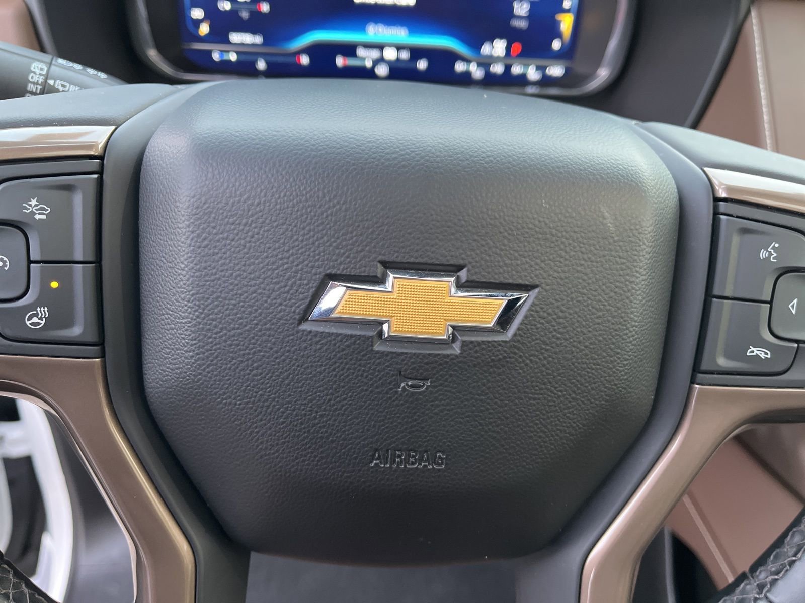 Certified 2023 Chevrolet Tahoe High Country w/ LPO, Illumination Package image 33