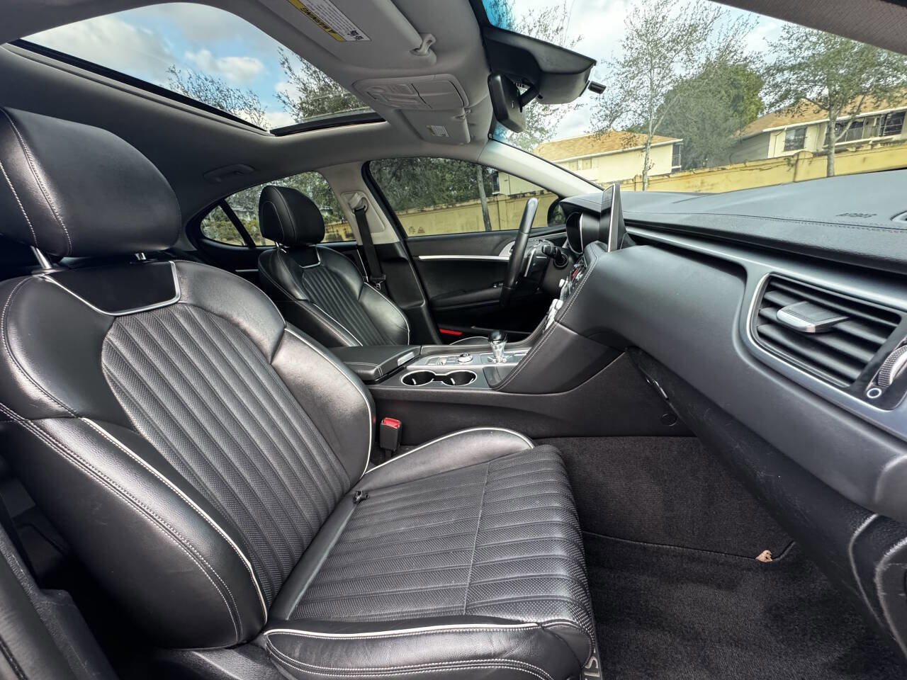 Used 2020 Genesis G70 2.0T w/ Elite Package image 45