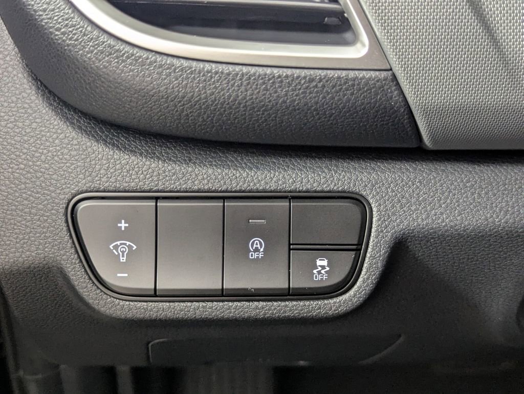 Used 2026 Kia Seltos LX FWD image 13