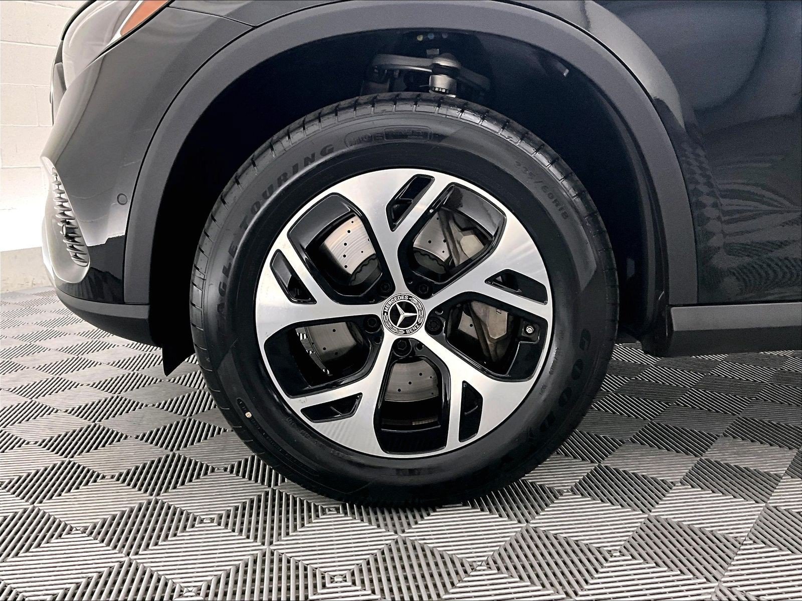 Certified 2025 Mercedes-Benz GLC 350e 4MATIC image 8