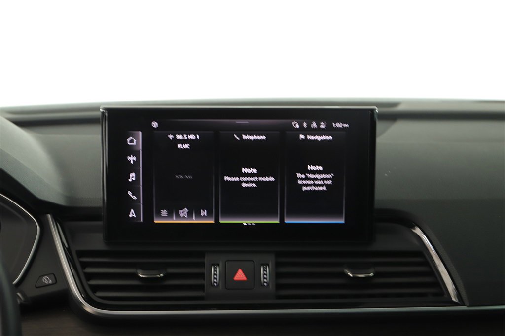 Used 2024 Audi Q5 e Premium w/ Convenience Package image 19