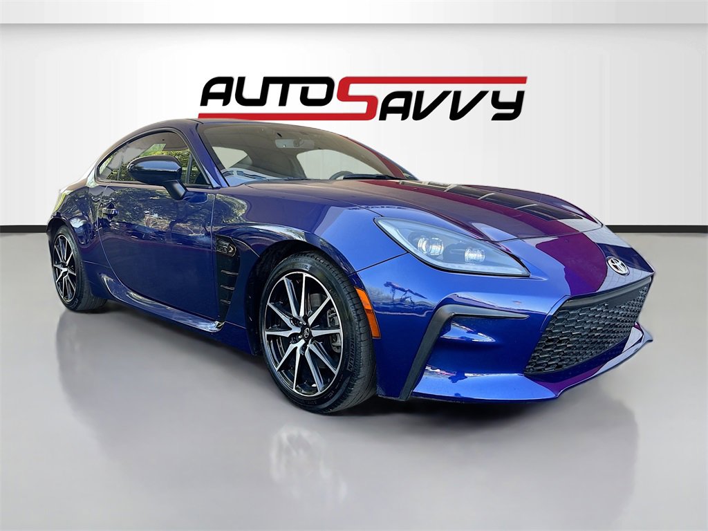 Used 2022 Toyota GR86 image 1