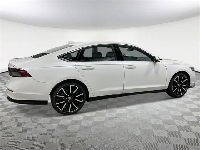New 2025 Honda Accord Touring image 7