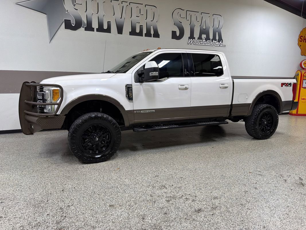 Used 2017 Ford F250 King Ranch w/ FX4 Off-Road Package AWD/4WD image 4