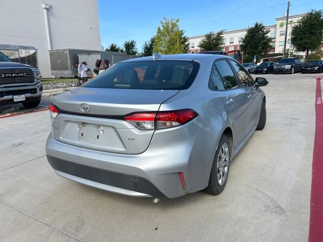Used 2020 Toyota Corolla LE FWD image 3