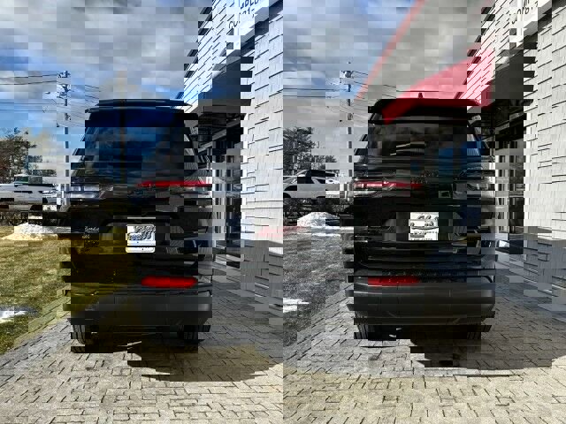 Used 2024 Jeep Grand Cherokee L Altitude image 6