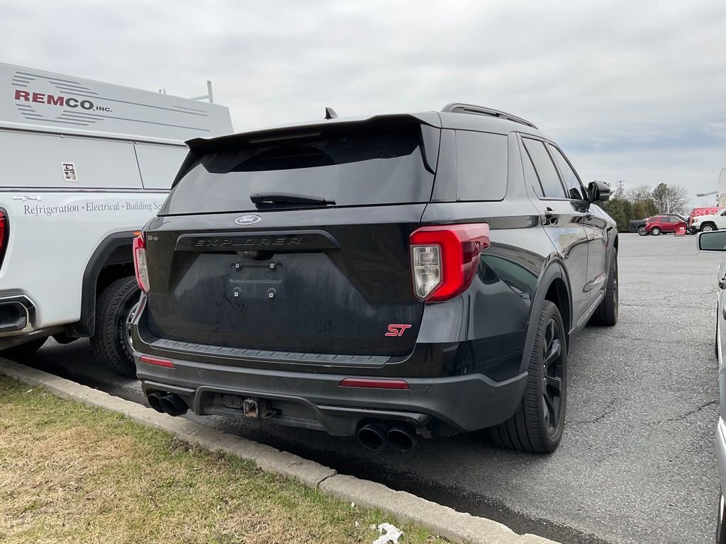 Used 2020 Ford Explorer ST w/ ST Street Pack image 4