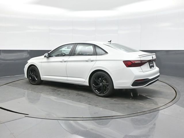 New 2026 Volkswagen Jetta SE image 5