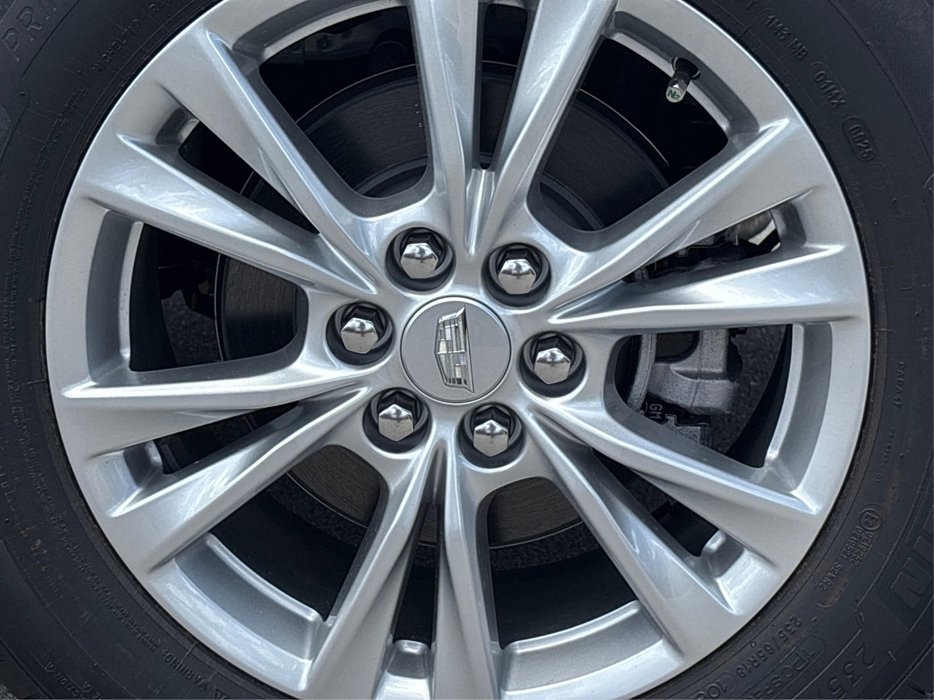 New 2025 Cadillac XT6 Luxury image 13