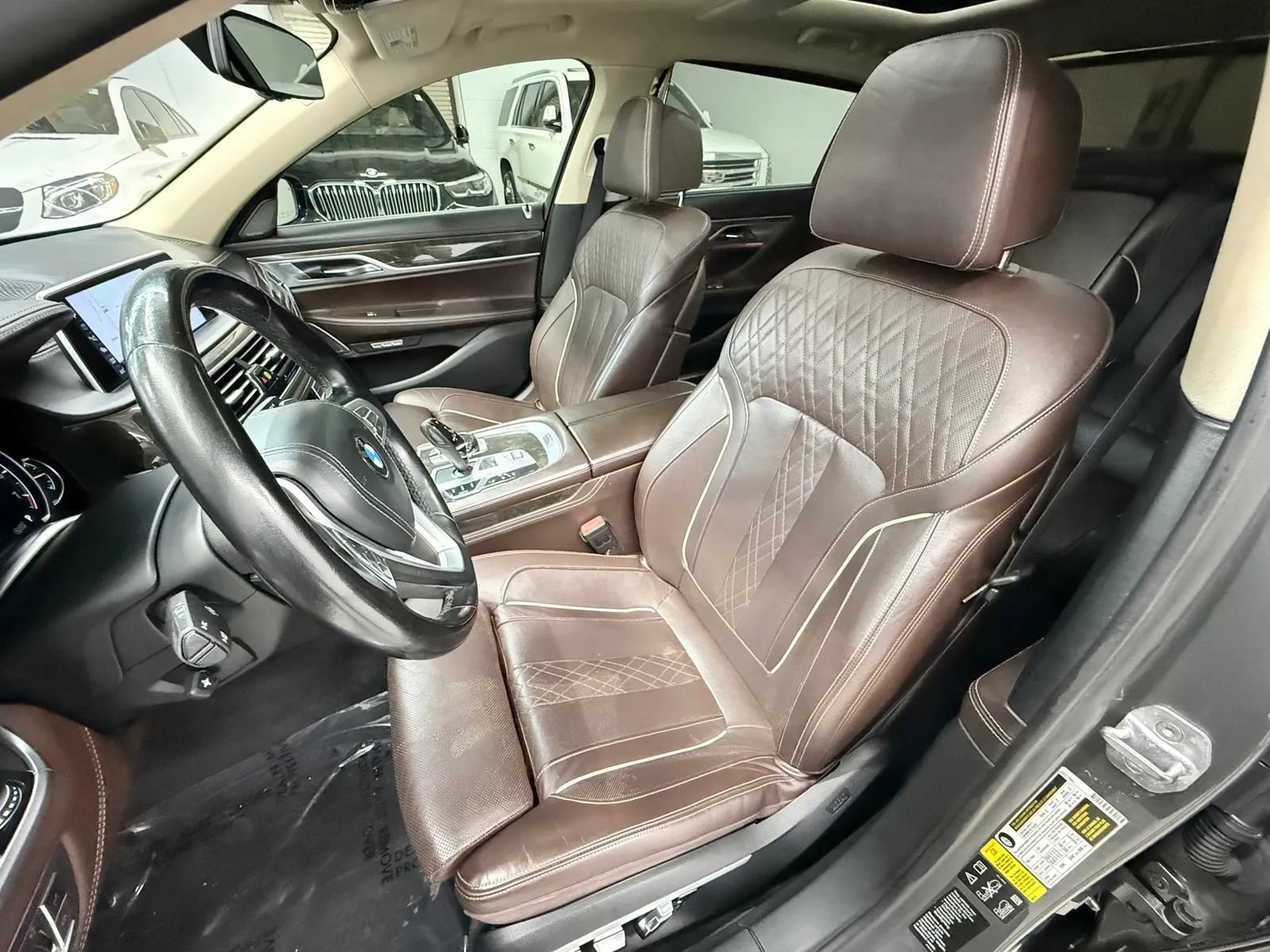 Used 2017 BMW 740i xDrive AWD/4WD image 21