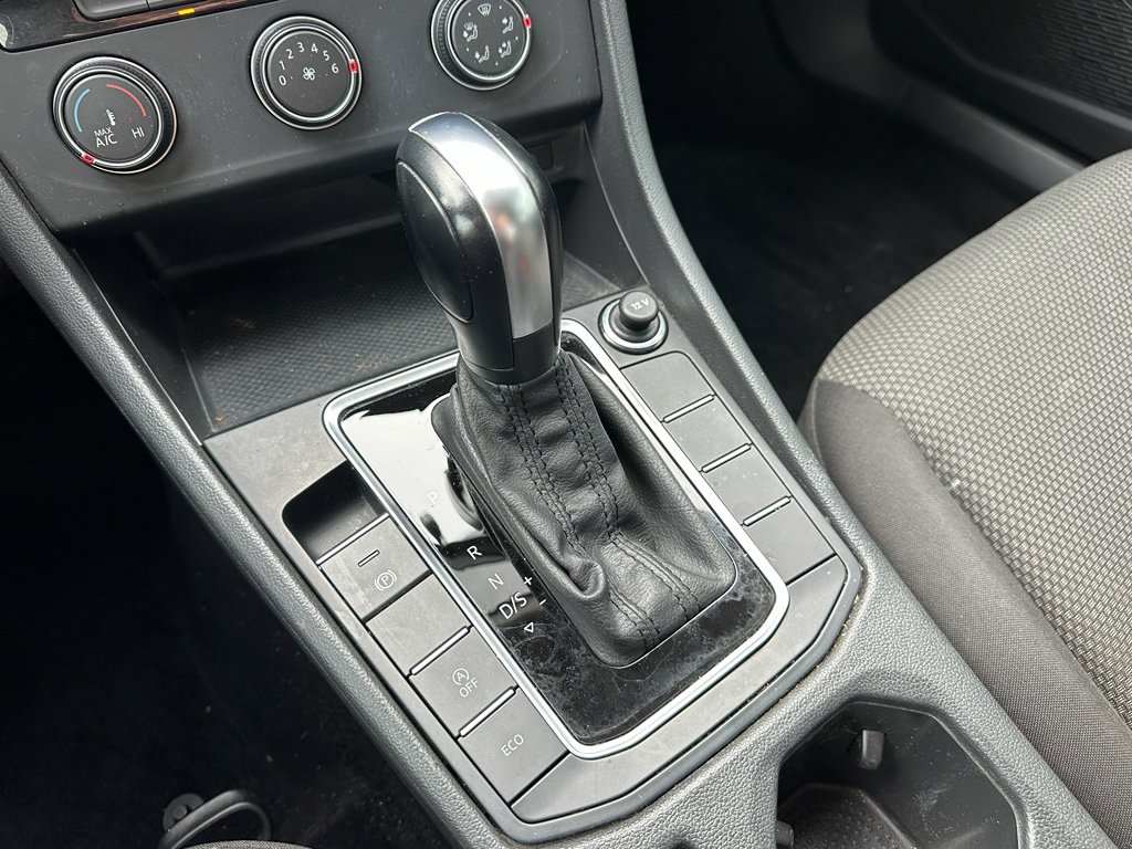 Used 2020 Volkswagen Jetta S w/ Driver Assistance Package image 23