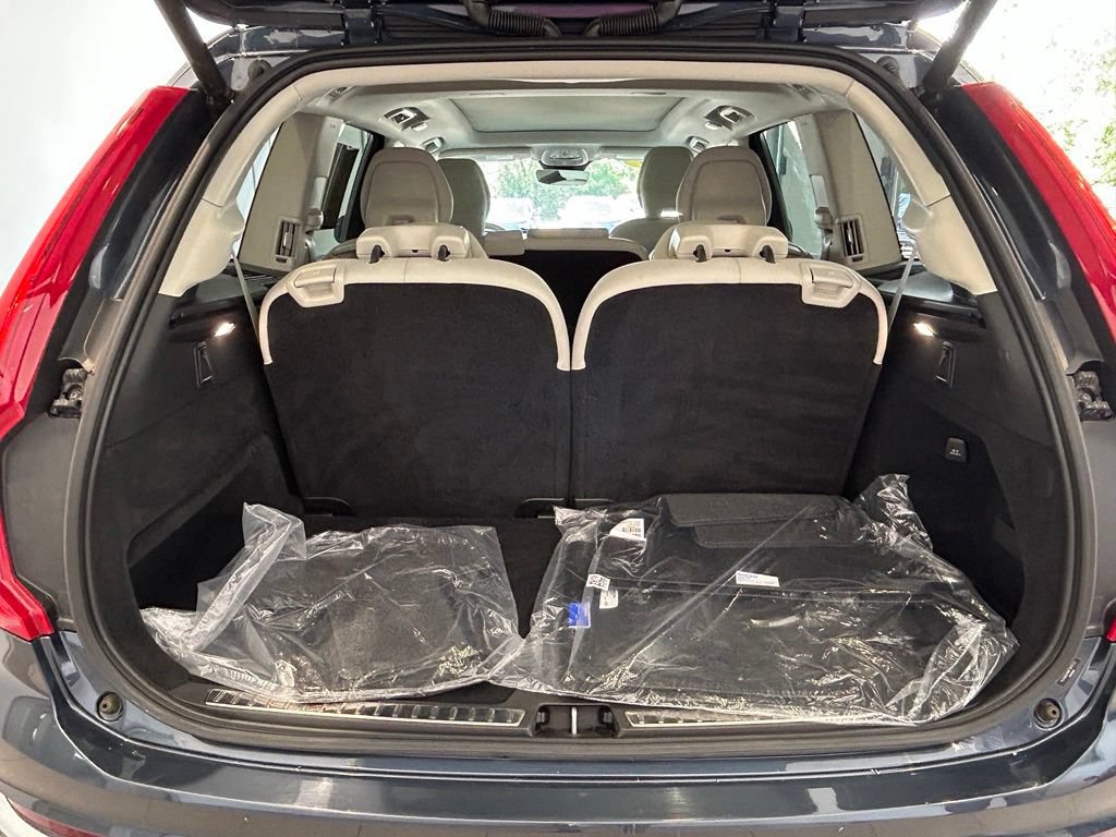 Used 2023 Volvo XC90 B6 Plus w/ Protection Package AWD/4WD image 52