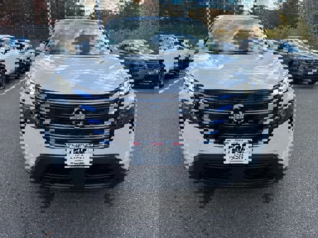 New 2026 Nissan Rogue SV image 2