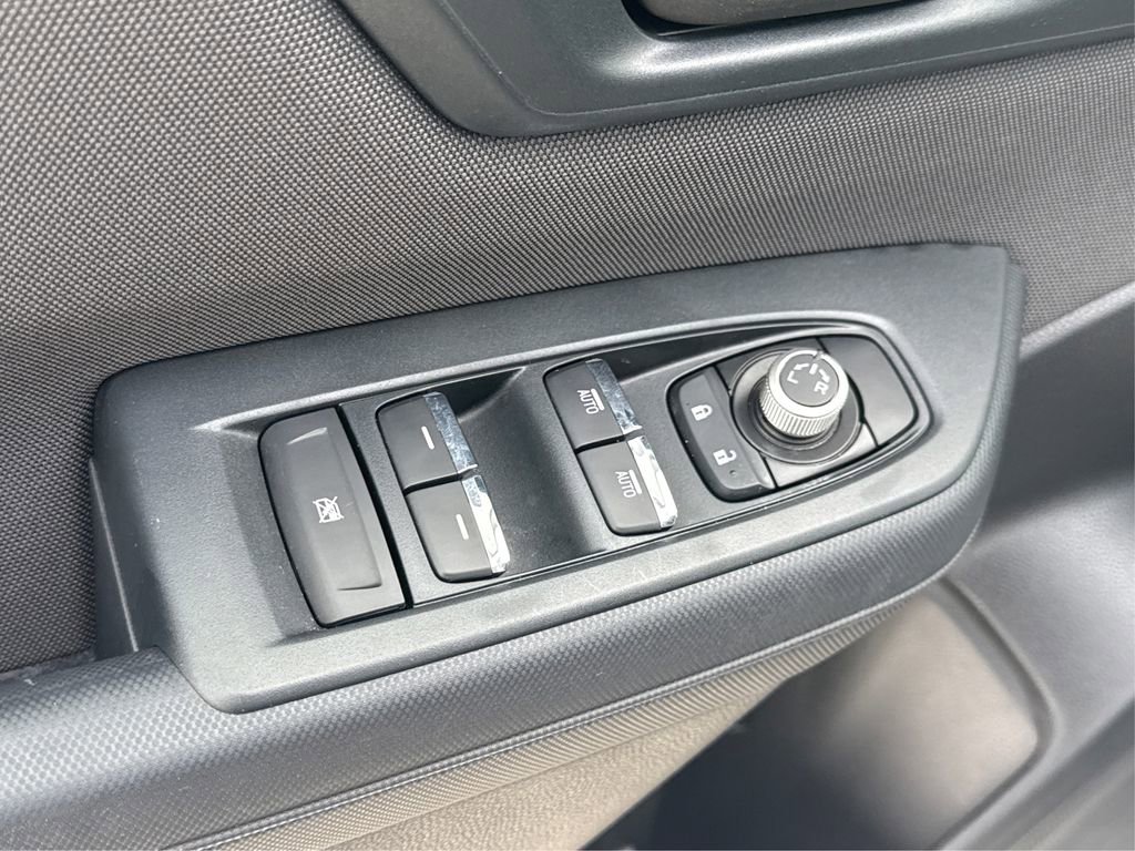 Used 2025 Subaru Forester Premium image 30