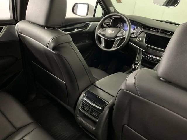 Used 2025 Cadillac XT5 Premium Luxury w/ Technology Package AWD/4WD image 29