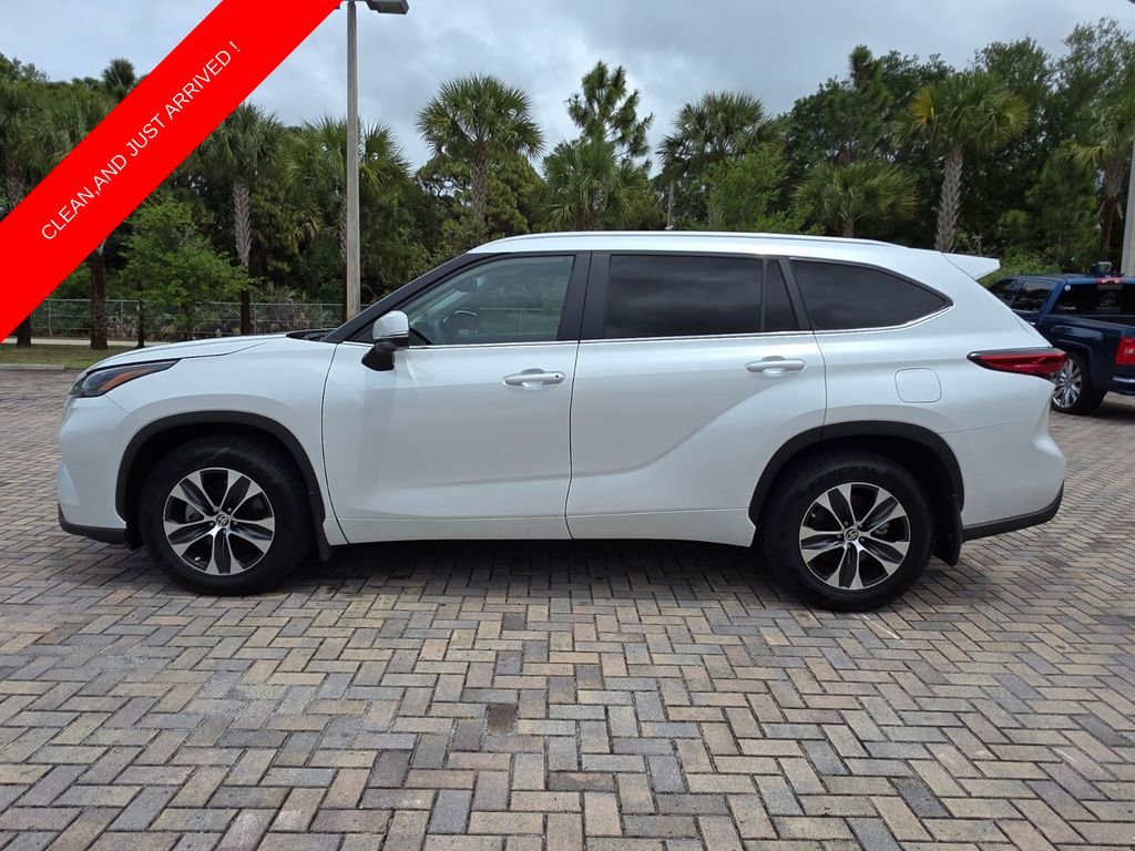 Used 2023 Toyota Highlander XLE image 8