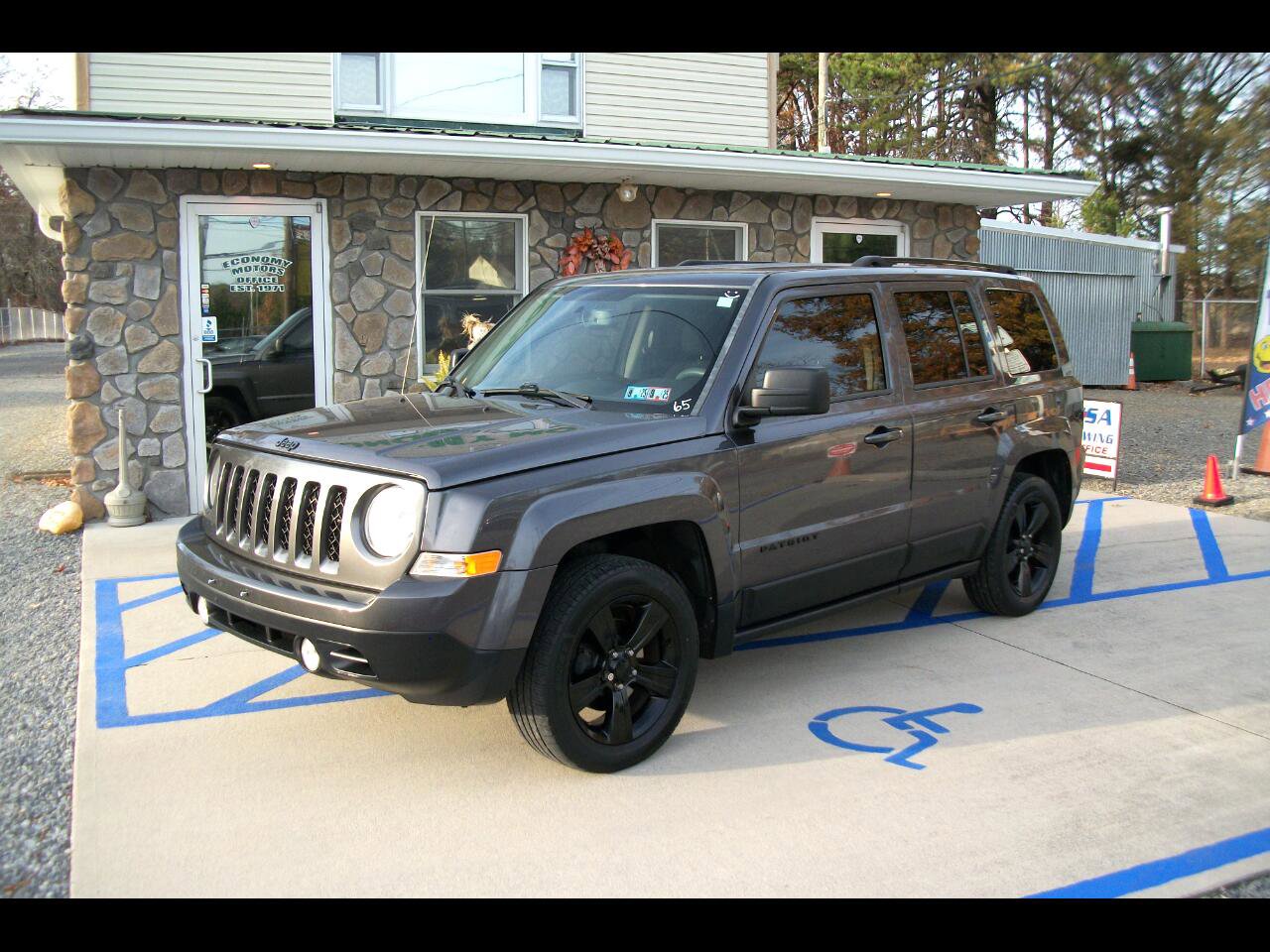 Used 2015 Jeep Patriot Sport w/ Power Value Group image 1