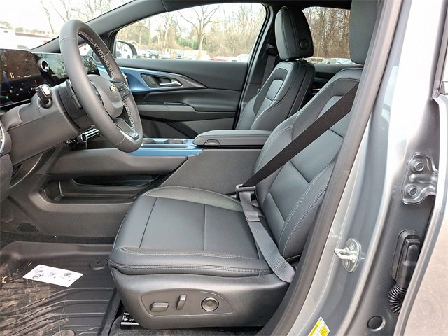 New 2026 Chevrolet Equinox EV LT image 9