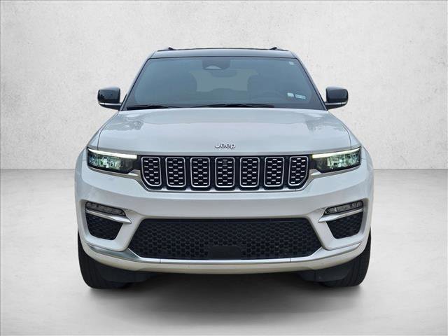 Used 2024 Jeep Grand Cherokee Summit image 2