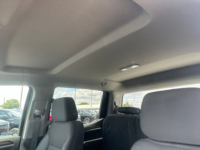 Used 2023 Chevrolet Silverado 1500 LT Trail Boss w/ LPO, Dark Essentials Package AWD/4WD image 15