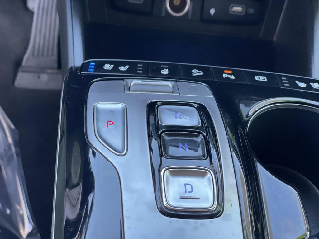 Certified 2023 Hyundai Tucson Limited FWD image 13