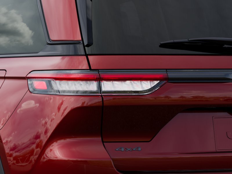 New 2025 Jeep Grand Cherokee Altitude AWD/4WD image 30