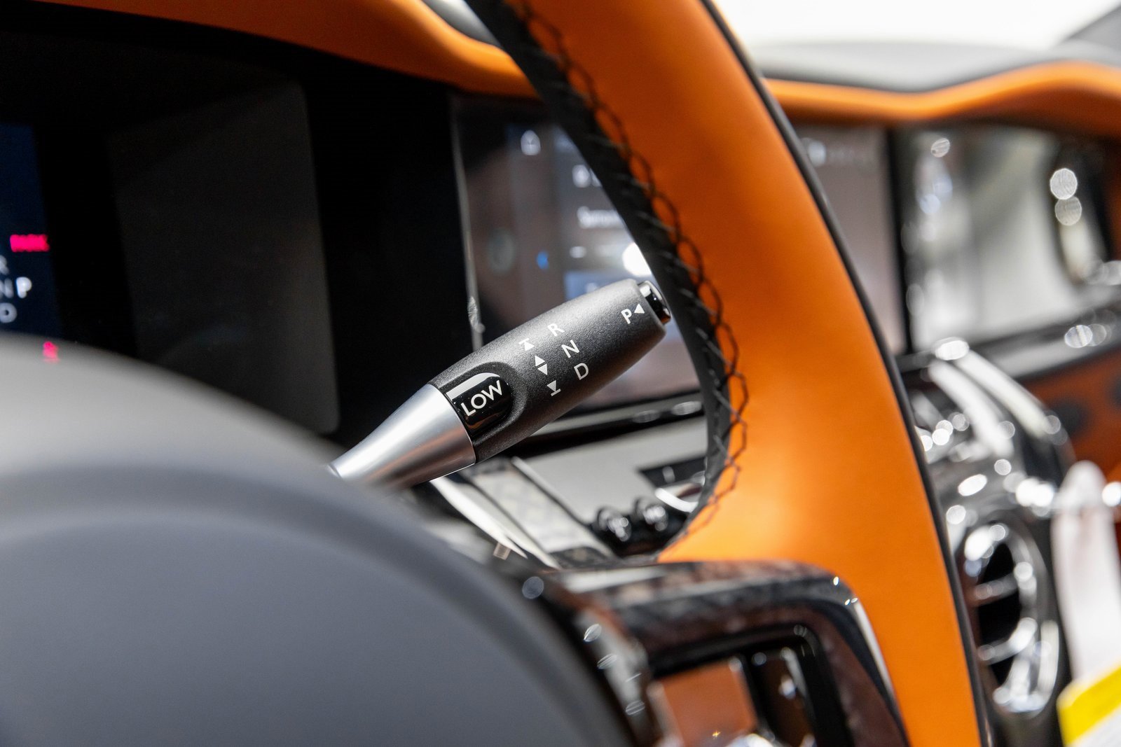 New 2026 Rolls-Royce Cullinan Black Badge image 23