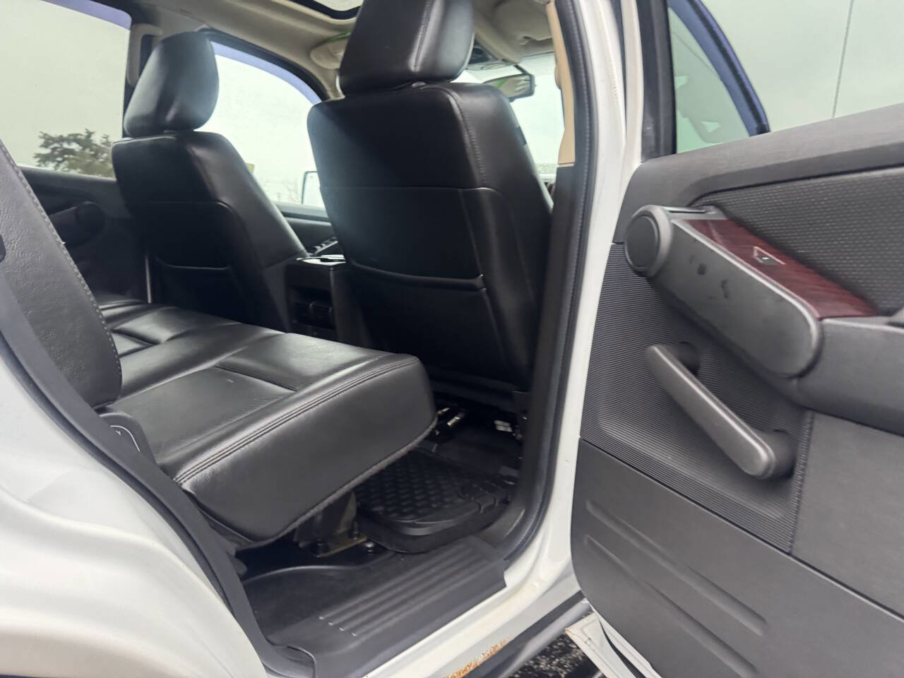 Used 2010 Ford Explorer Limited image 33