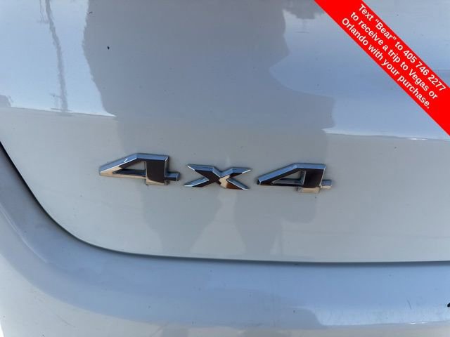 Used 2024 Jeep Compass Latitude image 11