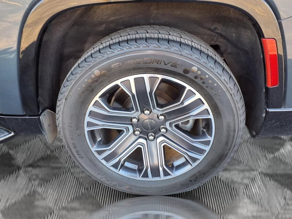 Used 2023 Jeep Wagoneer L Series II AWD/4WD image 21