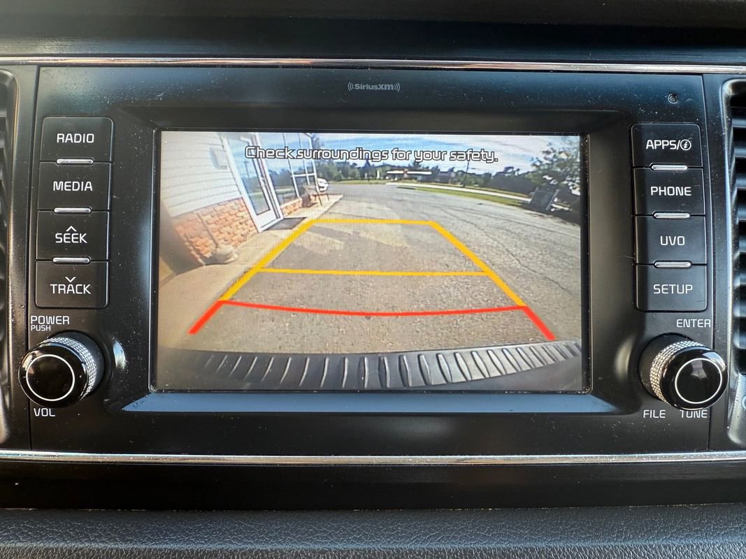 Used 2017 Kia Sedona LX w/ LX Essentials Premium Package image 23