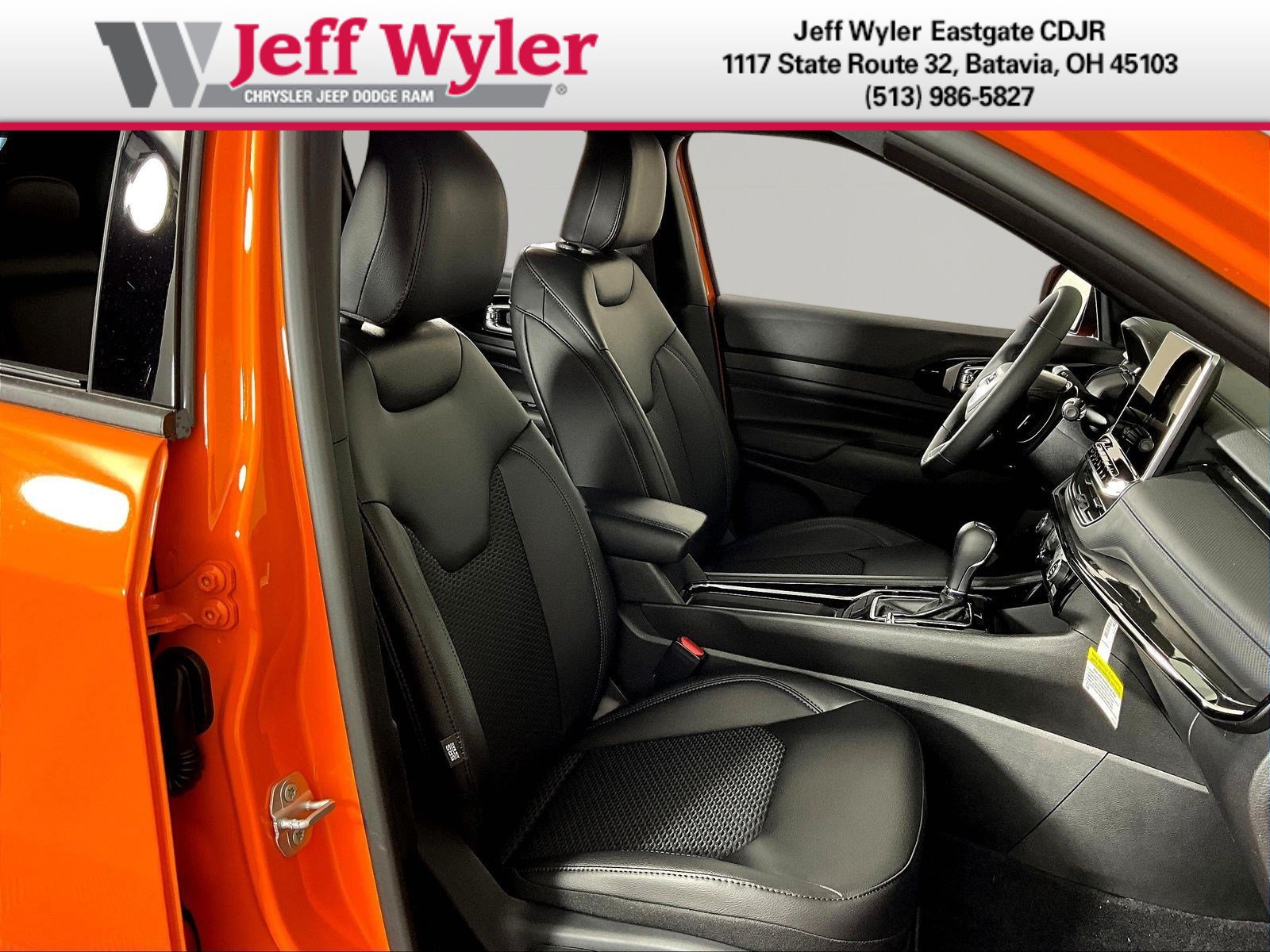 New 2026 Jeep Compass Latitude AWD/4WD image 18