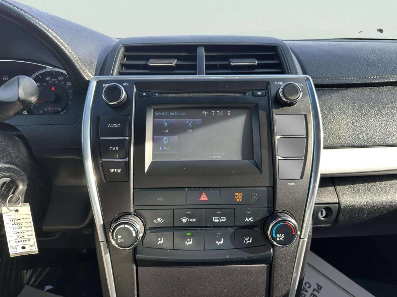 Used 2015 Toyota Camry SE FWD image 25