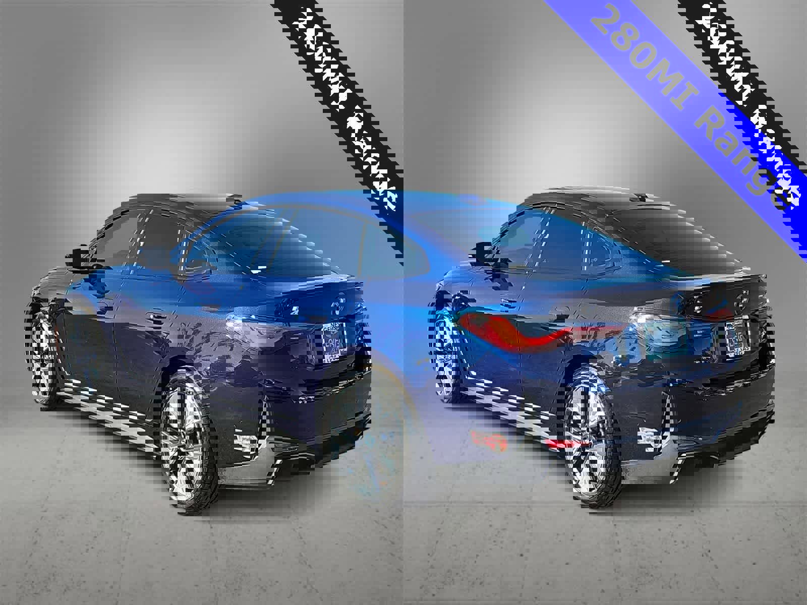 Used 2022 BMW i4 eDrive40 w/ Premium Package image 6