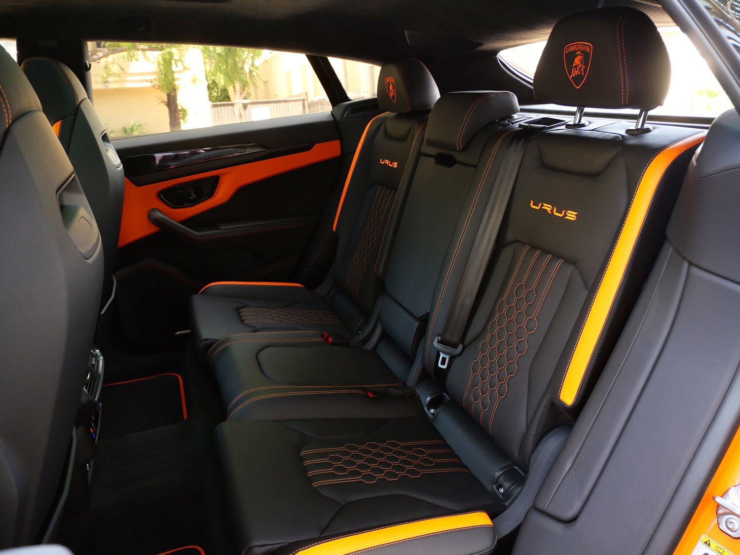Used 2024 Lamborghini Urus S AWD/4WD image 6