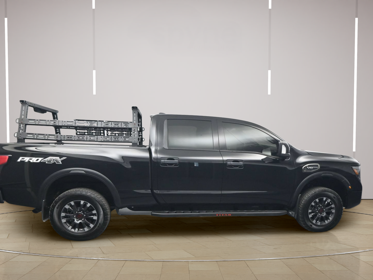 Certified 2024 Nissan Titan XD AWD/4WD image 8