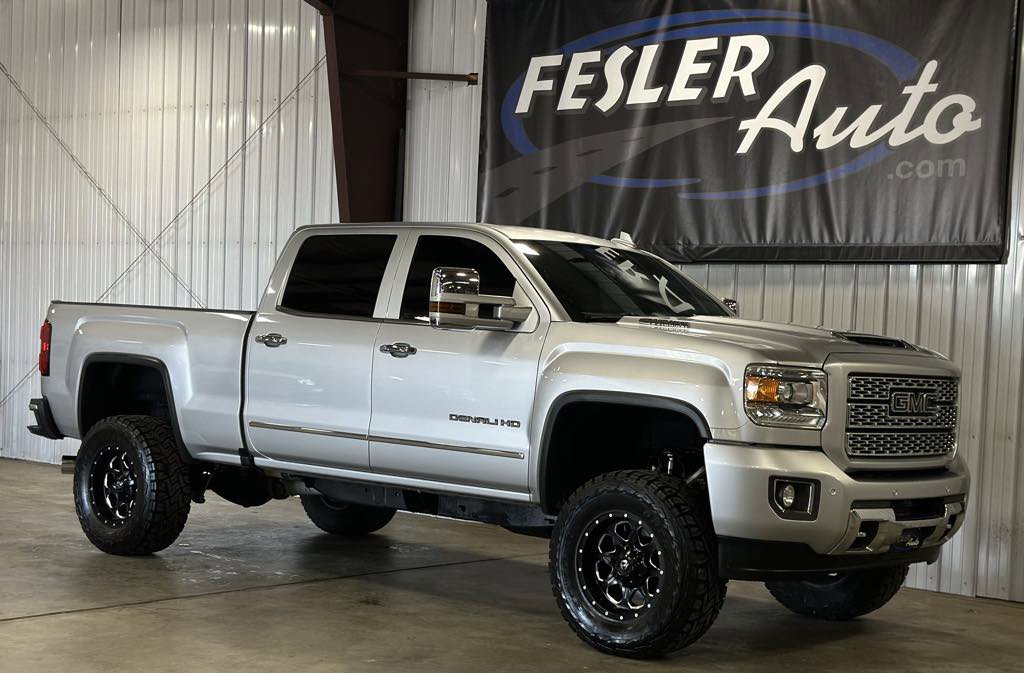 Used 2018 GMC Sierra 2500 Denali w/ Duramax Plus Package image 29