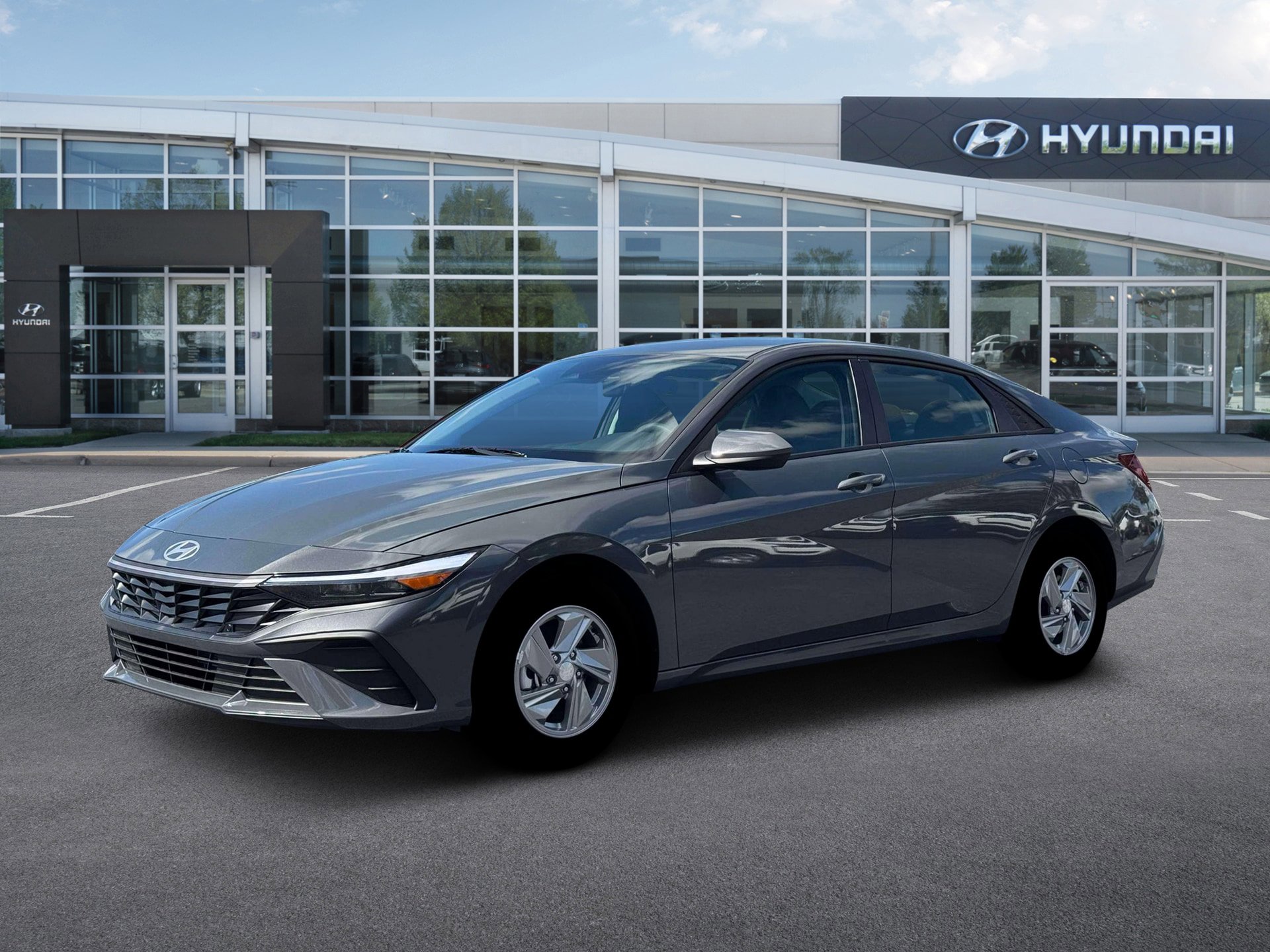 New 2026 Hyundai Elantra SE FWD image 2