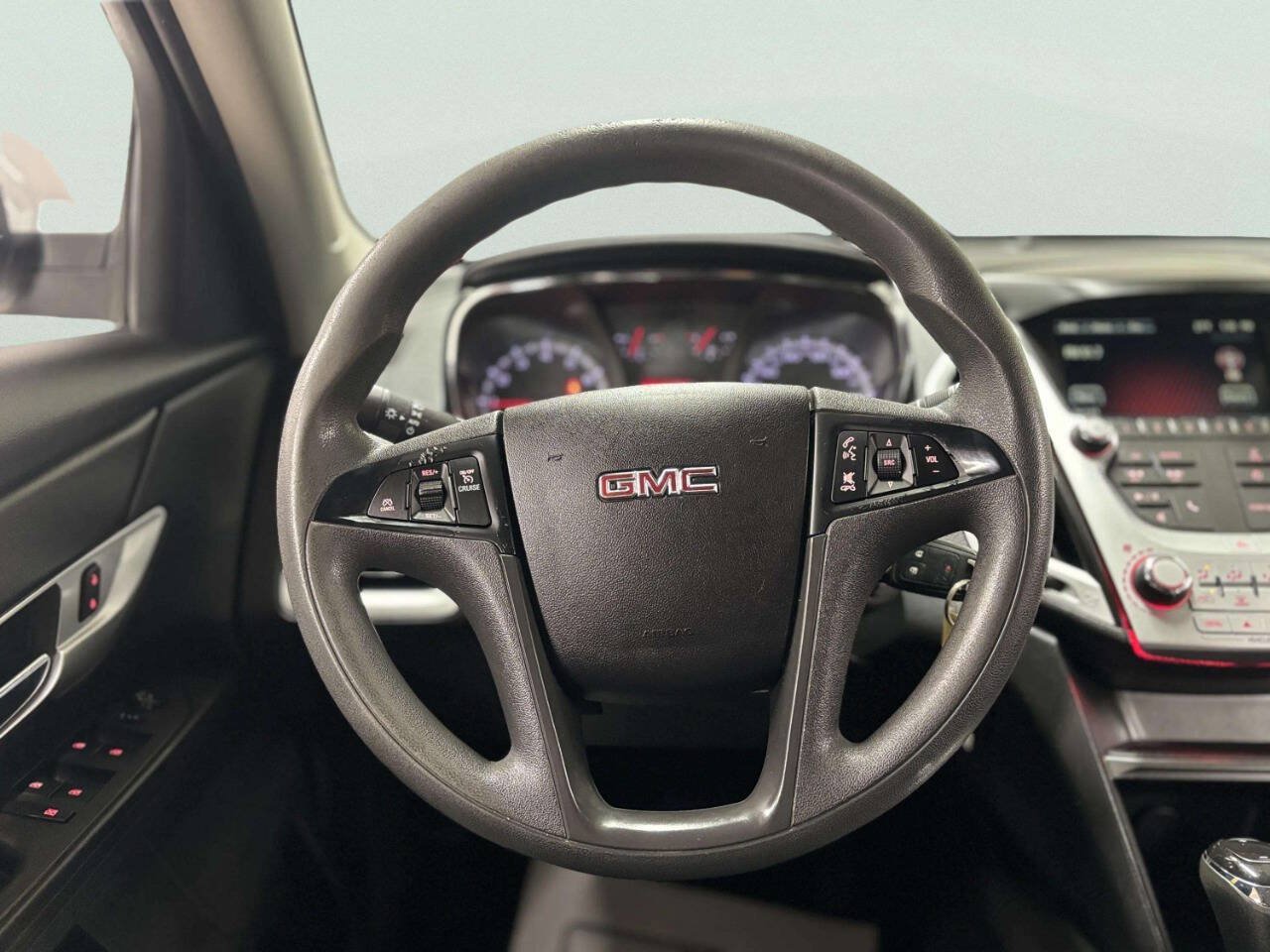 Used 2017 GMC Terrain SLE FWD image 28