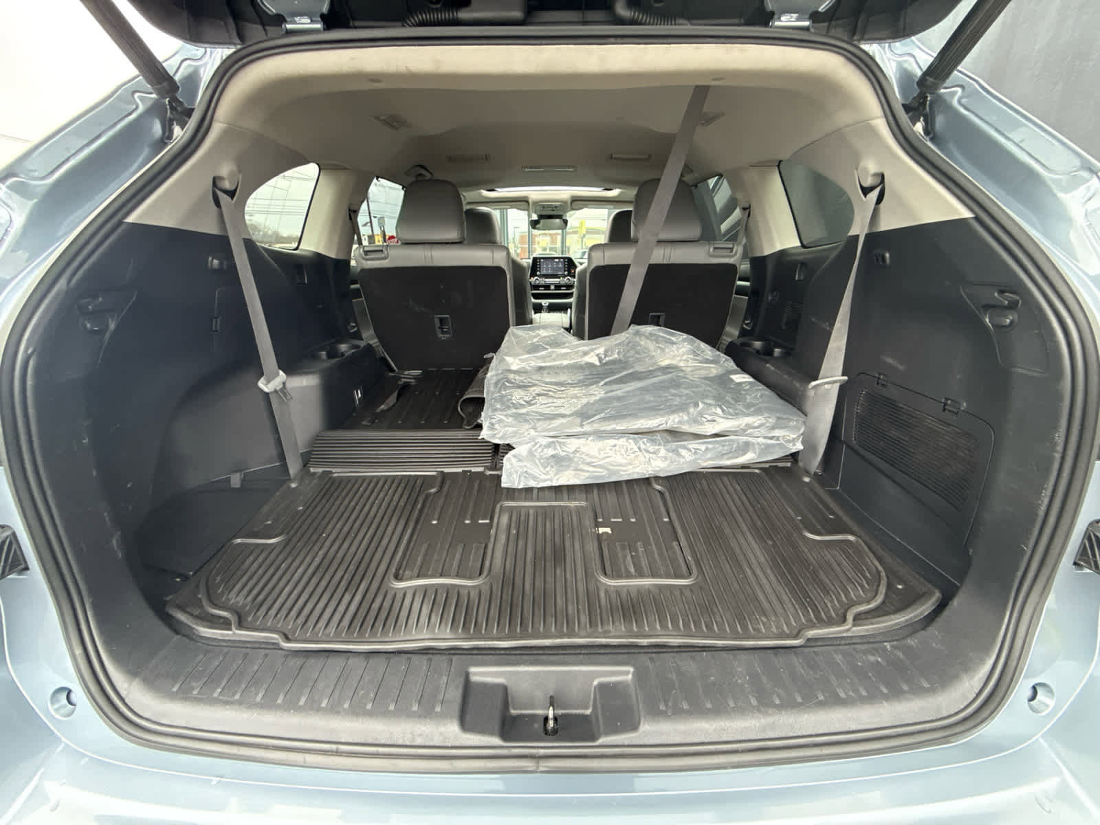 Used 2022 Toyota Highlander XLE image 20