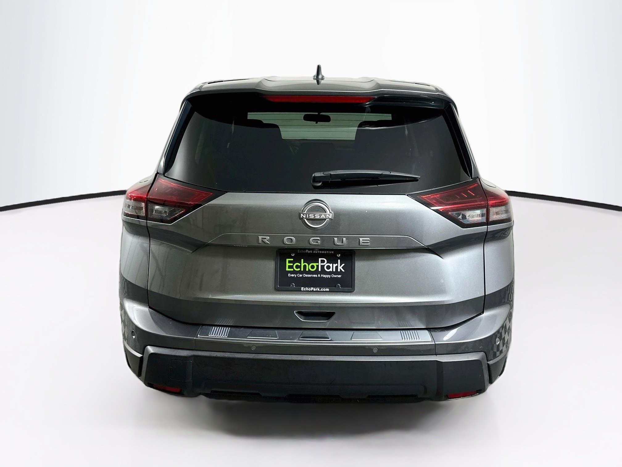 Used 2024 Nissan Rogue S FWD image 7