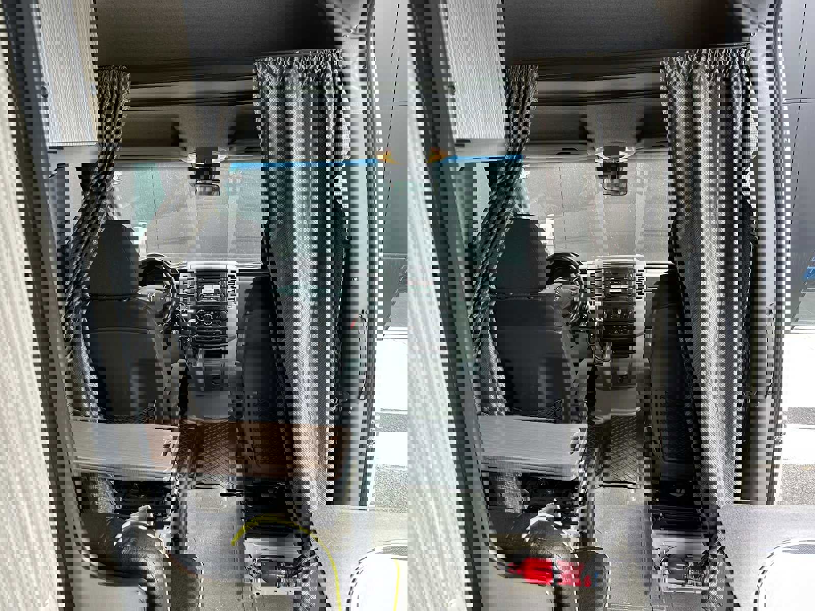 Used 2018 Mercedes-Benz Sprinter 2500 image 20