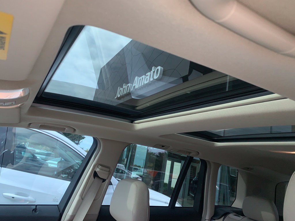Used 2010 Mercedes-Benz GLK 350 4MATIC image 28