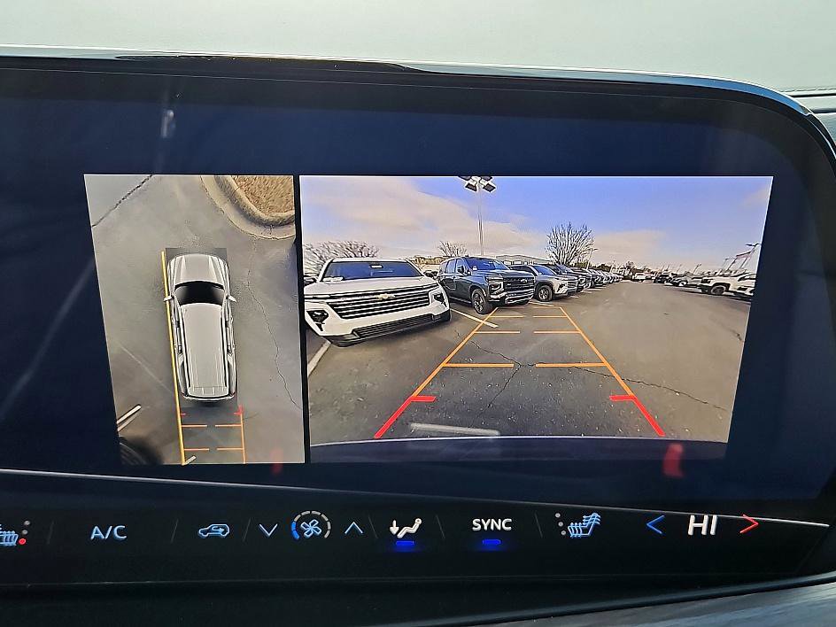 New 2026 Chevrolet Suburban Z71 w/ Z71 Off-Road Package image 20