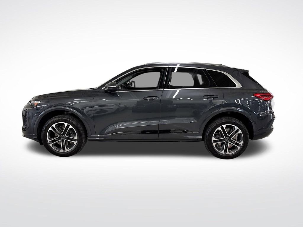 Used 2025 Audi Q5 Premium Plus w/ Premium Plus AWD/4WD image 2