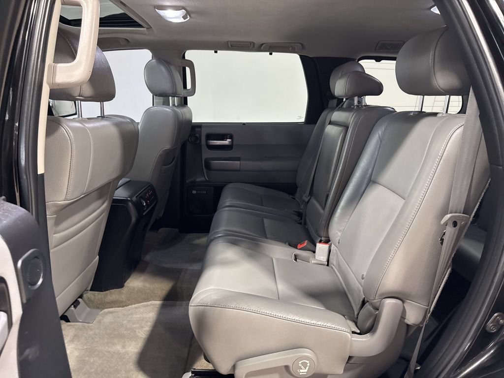 Used 2011 Toyota Sequoia Limited AWD/4WD image 35