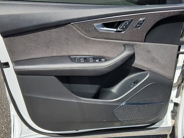 Used 2023 Audi SQ8 Premium Plus w/ Executive Package image 12